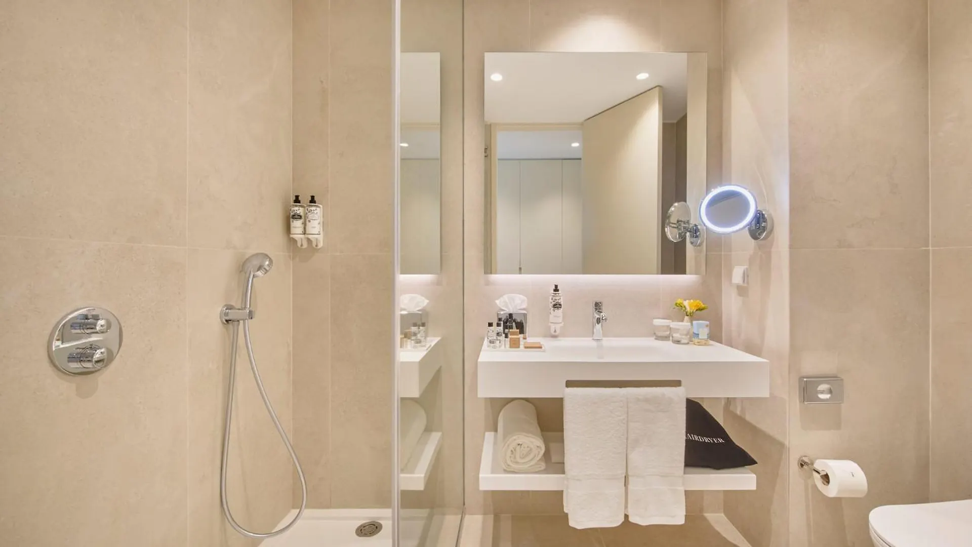 The Editory By The Sea Lagos Hotel