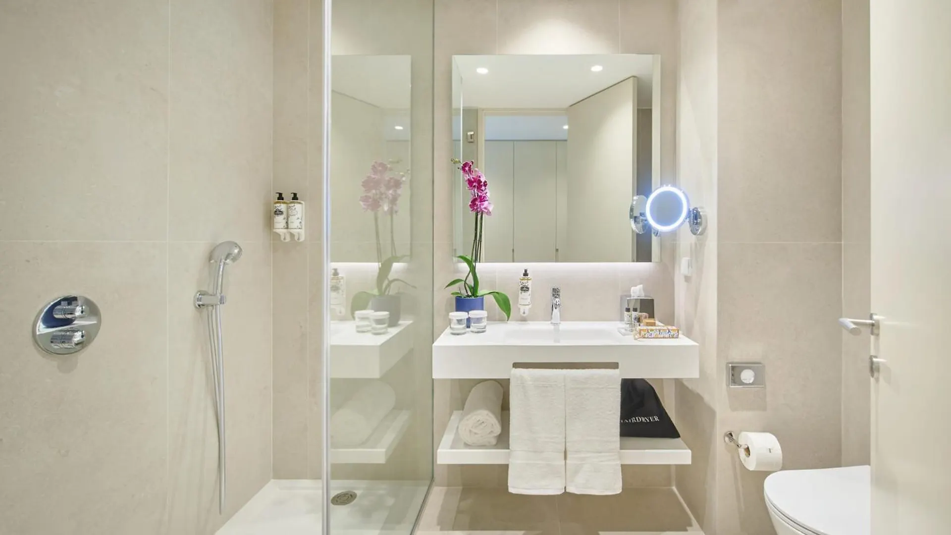 Hotel The Editory By The Sea Lagos